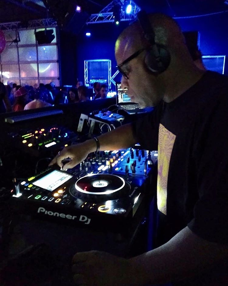 Derrick McKenzie DJ